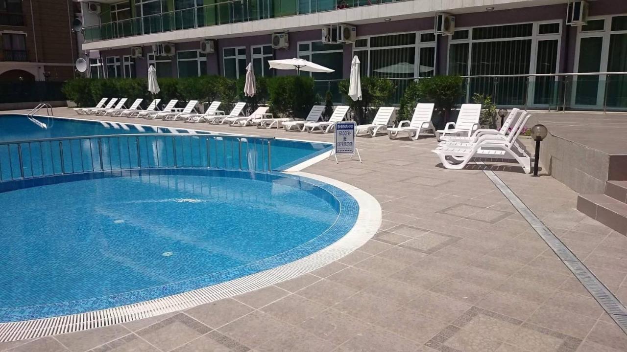 Family Apartments In Solmarin 써니비치 외부 사진