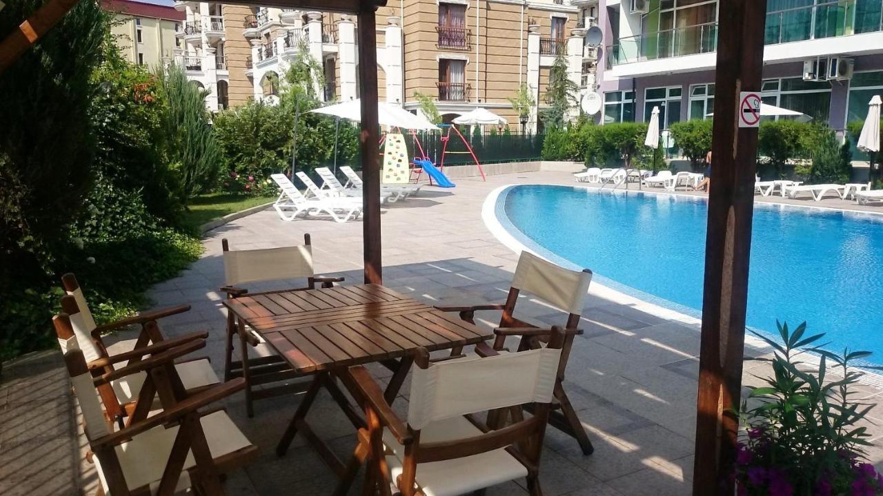 Family Apartments In Solmarin 써니비치 외부 사진