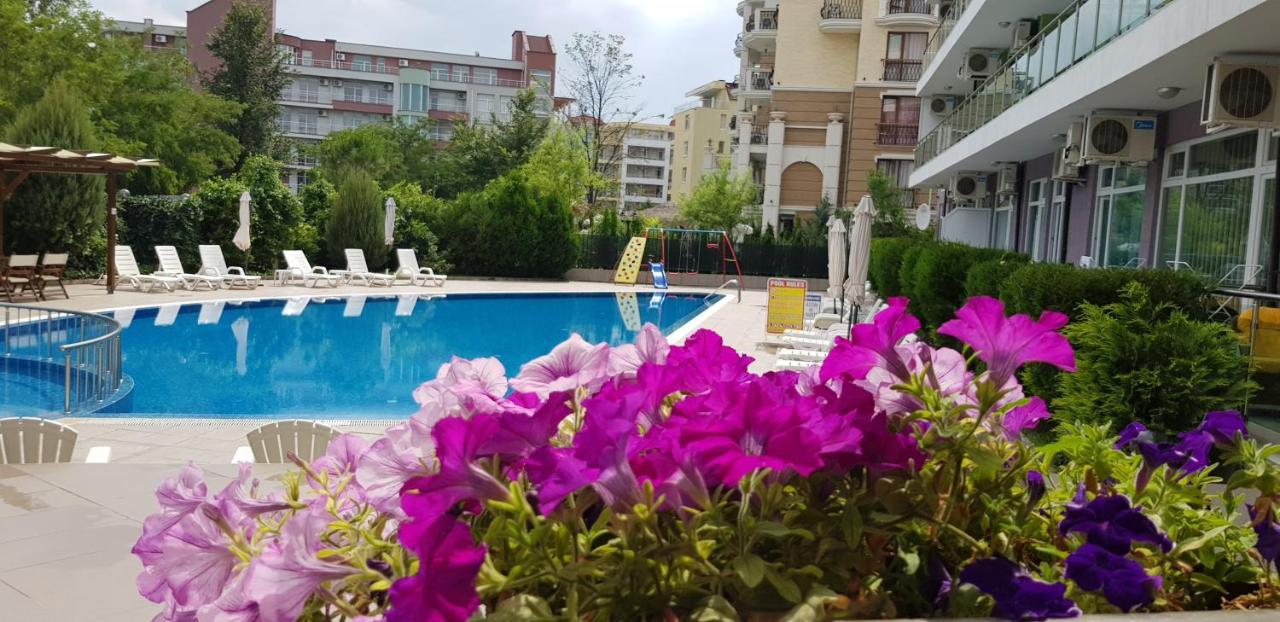 Family Apartments In Solmarin 써니비치 외부 사진