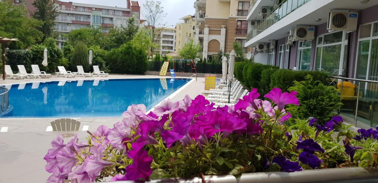Family Apartments In Solmarin 써니비치 외부 사진