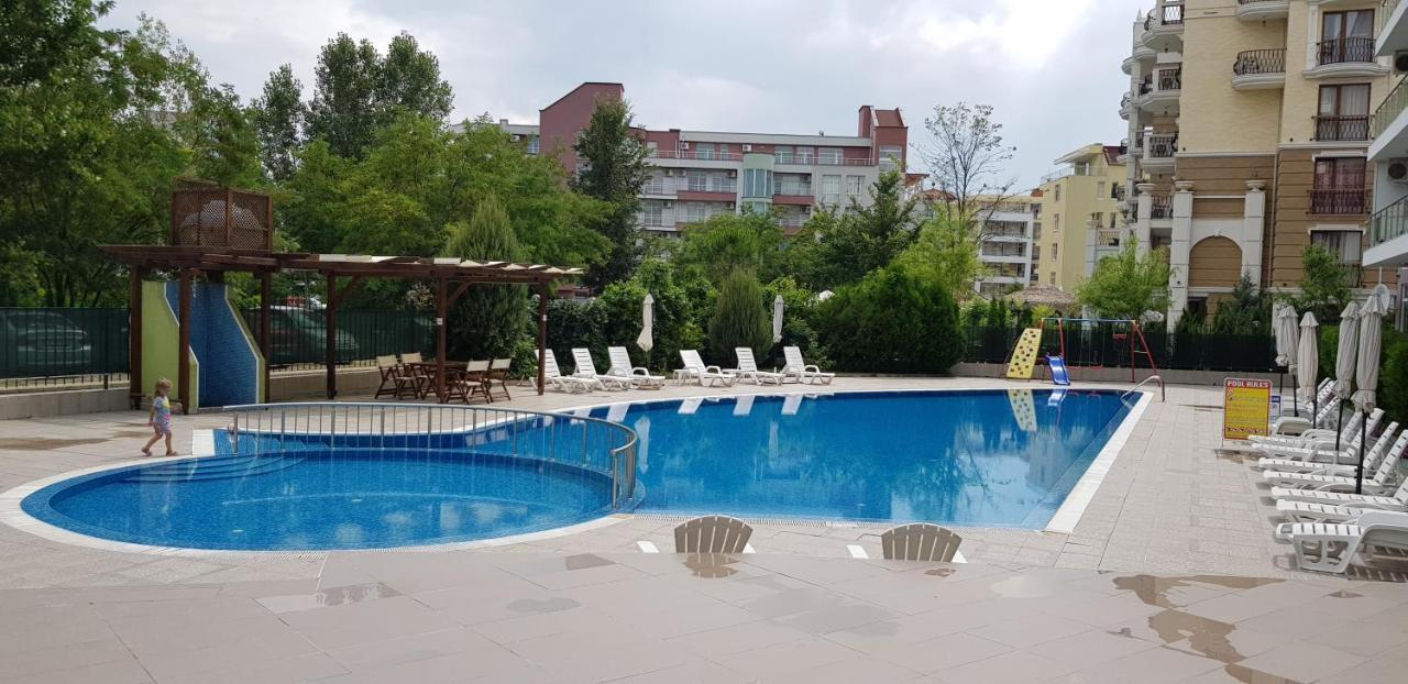 Family Apartments In Solmarin 써니비치 외부 사진