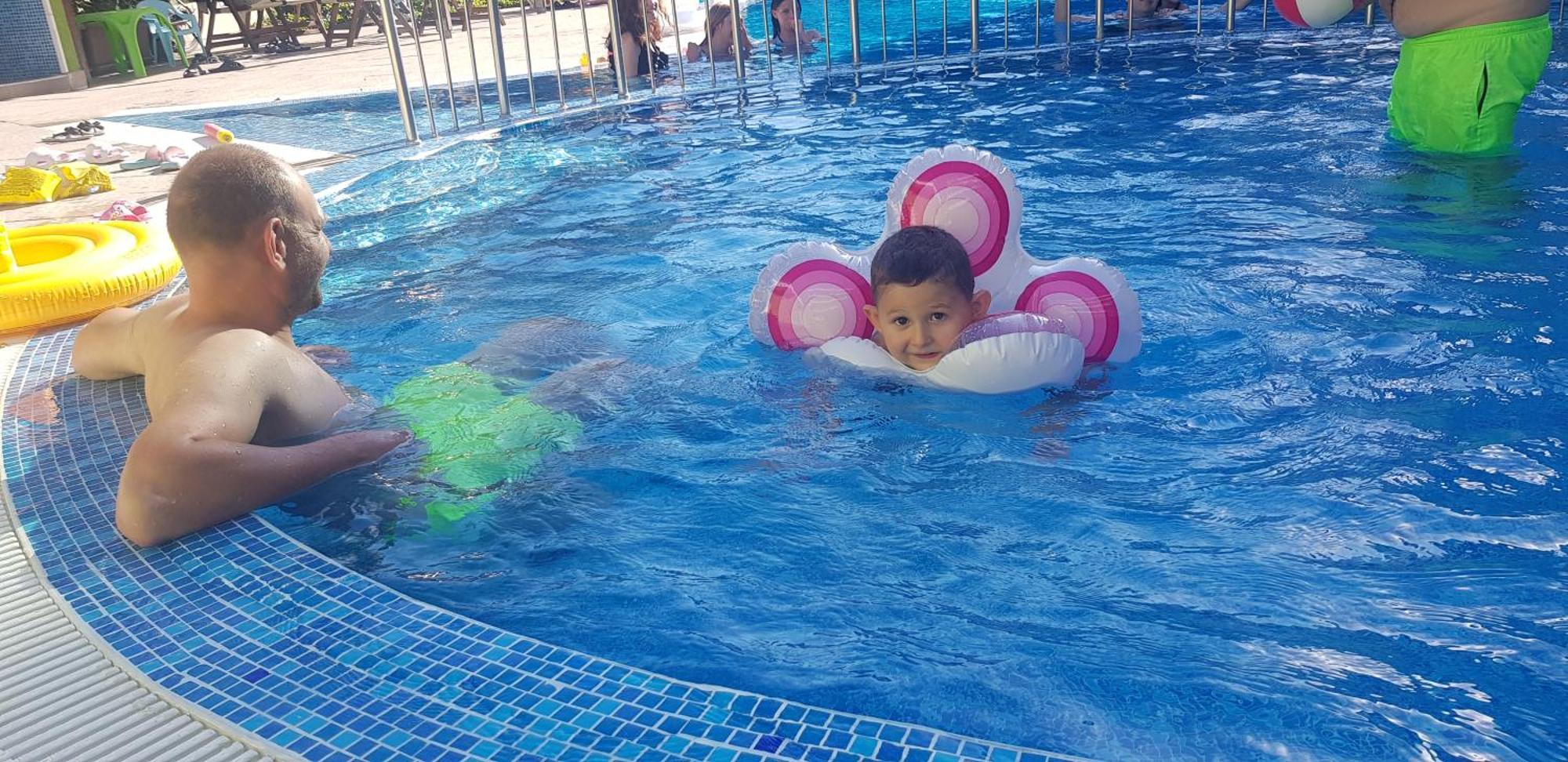 Family Apartments In Solmarin 써니비치 외부 사진